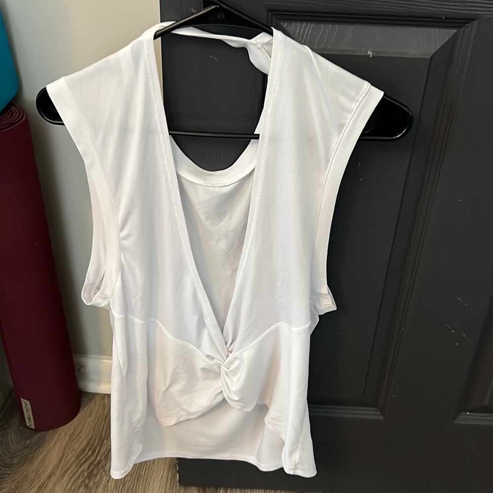 FABLETICS TOP BUNDLE - 3 tops